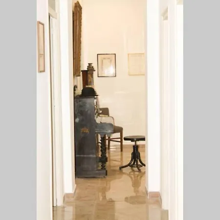 Апартаменты A Casa Di Enza Палермо